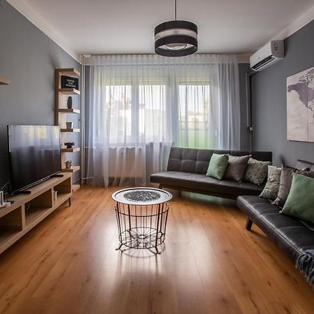 Center Home Apartman 欧罗什哈佐 外观 照片