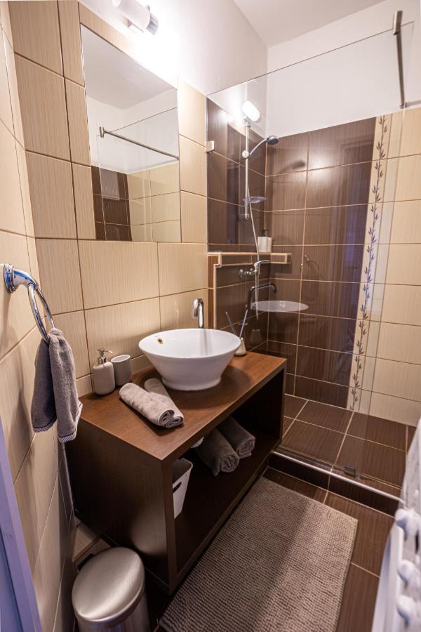 Center Home Apartman 欧罗什哈佐 外观 照片